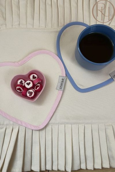 Плейсмати молочного кольору у формі серця з декоративним кантом рожевого кольору, 2 шт RPH-002 фото